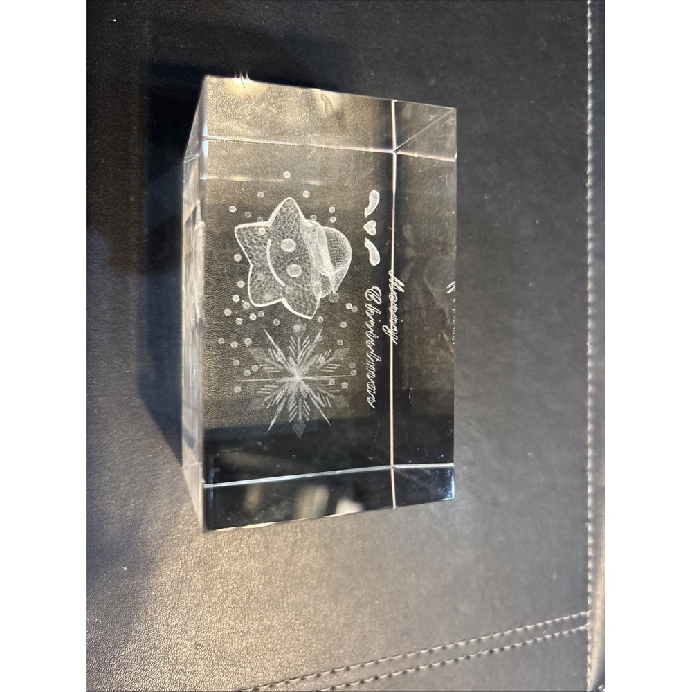 3D Merry Christmas Star Glass Paperweight 3" H 2"‎ W